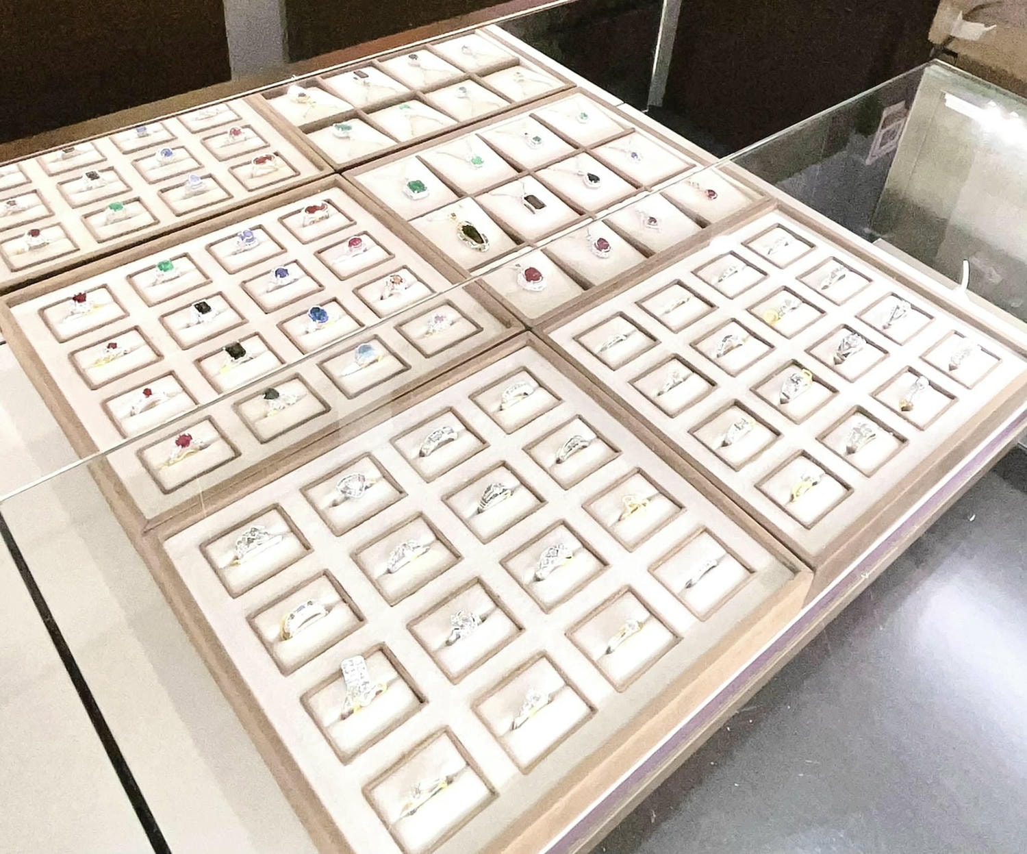 黎龍興珠寶專賣店 Libra Gem 